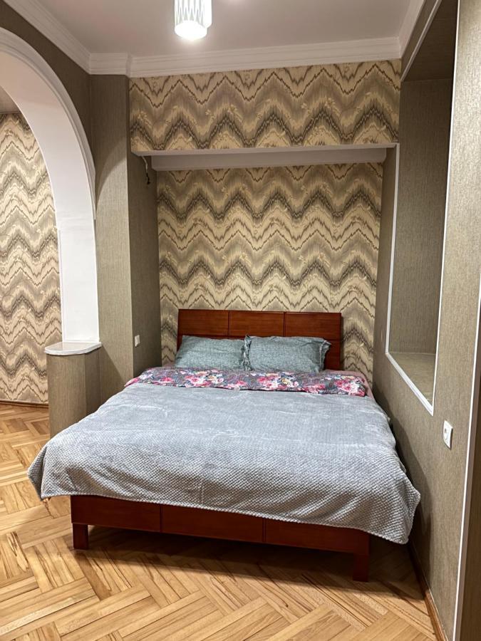 King Suite Apartment Ln Тбилиси Екстериор снимка